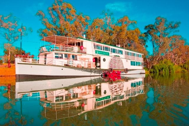 Historic paddle boat to go under hammer Historic paddle boat to go under hammer
